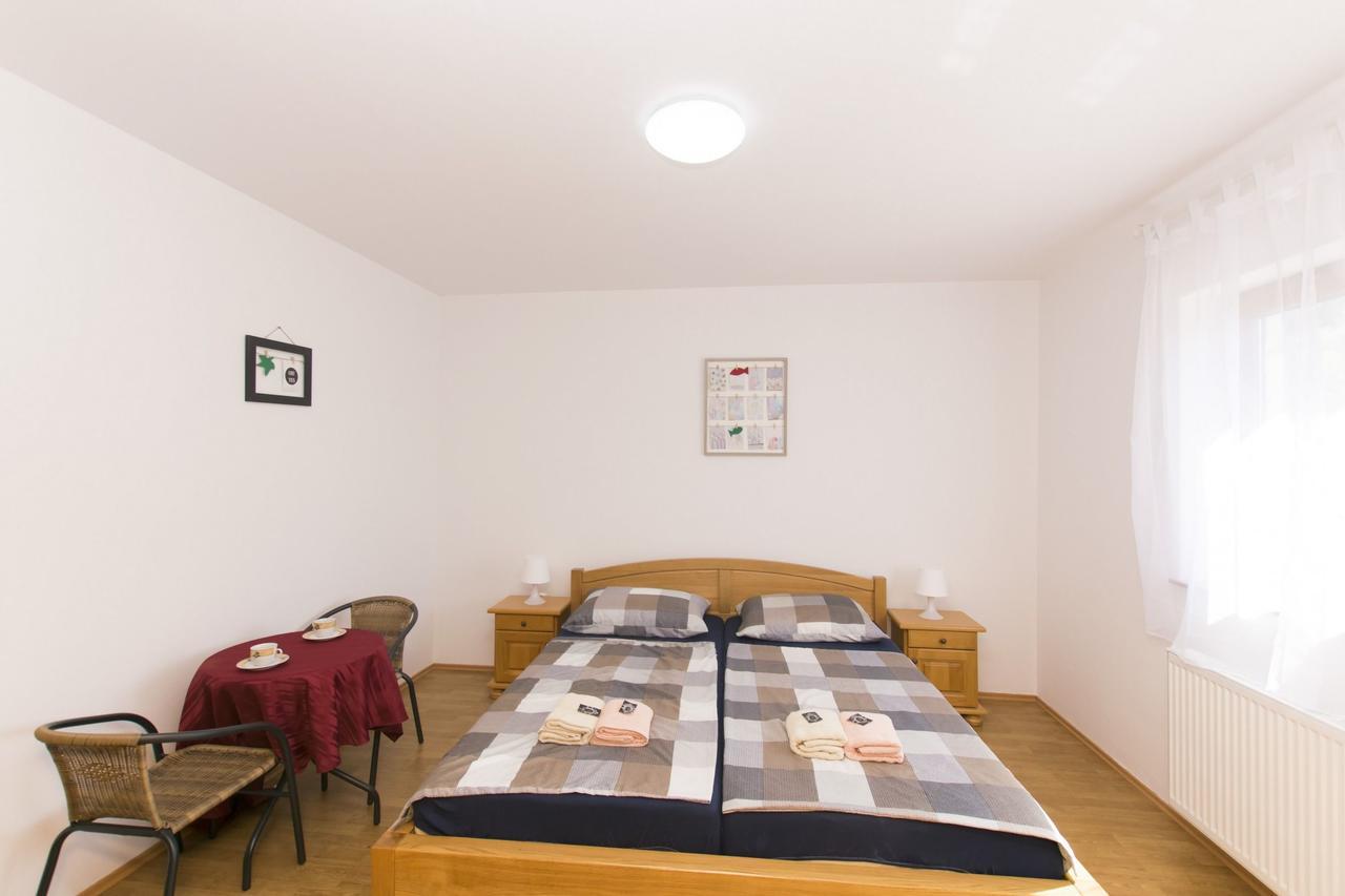 Rooms Nada Селине Екстер'єр фото